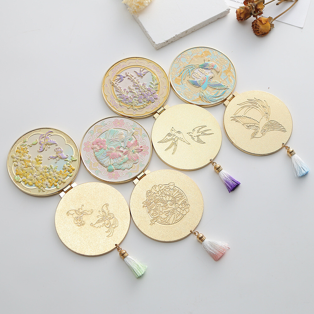 Chinese Style Carving Metal Makeup Mirror Tourist Souvenir Customization