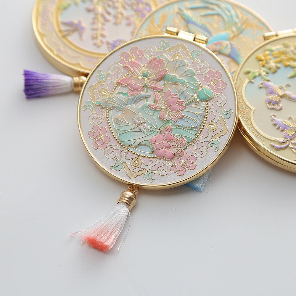 Chinese Style Carving Metal Makeup Mirror Tourist Souvenir Customization